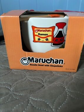Maruchan Ramen Noodle Bowl with Chopsticks - White & Orange